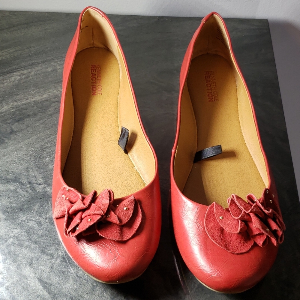 Kenneth Cole Red Flats